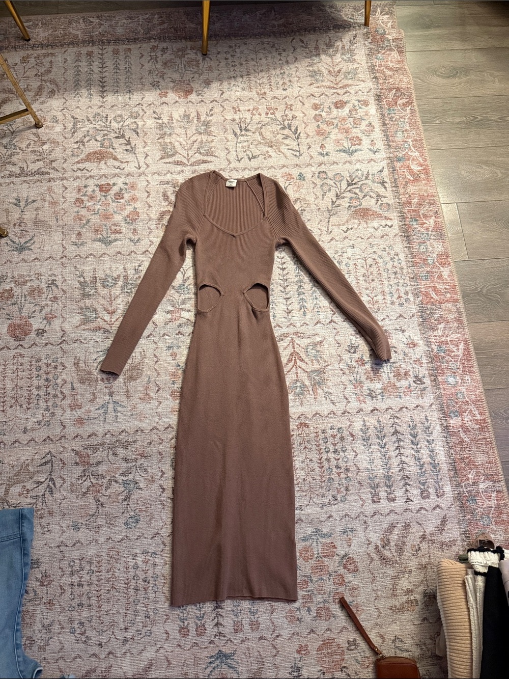 Abercrombie & Fitch Mauve Brown Long-Sleeve Cutout Midi Dress